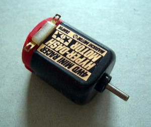 嗚呼懐かしのミニ四駆 〜84世代が語る当時の超基本必須パーツ10選 - [週刊room9 vol.8]