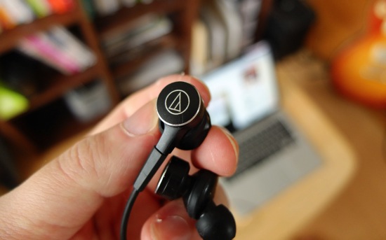 audio-technica ダイナミック型インナーイヤーヘッドホン ATH-CKS70.JPG audio-technica ダイナミック型インナーイヤーヘッドホン ATH-CKS70
